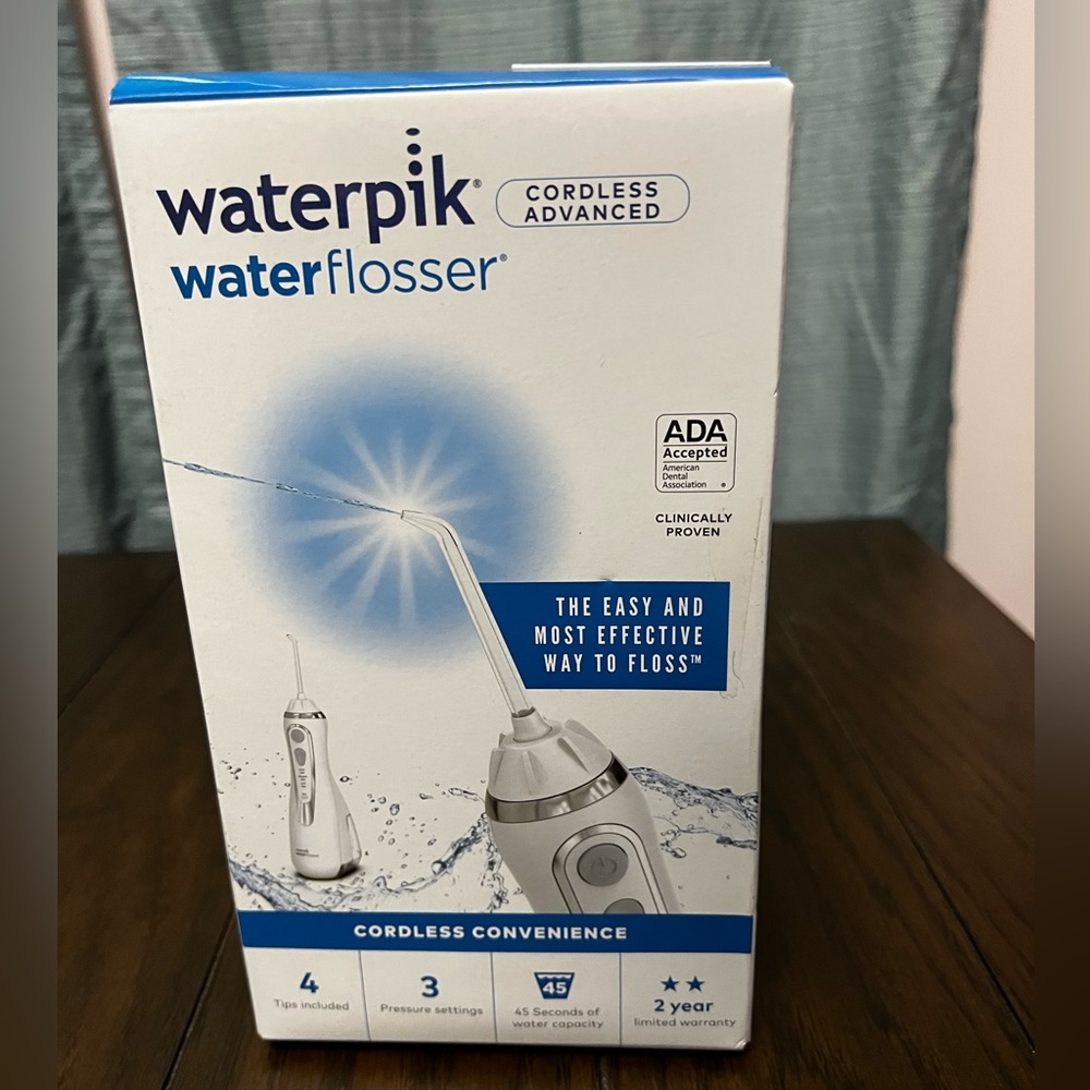 💜New💜 Waterpik Water Flossed for Teeth